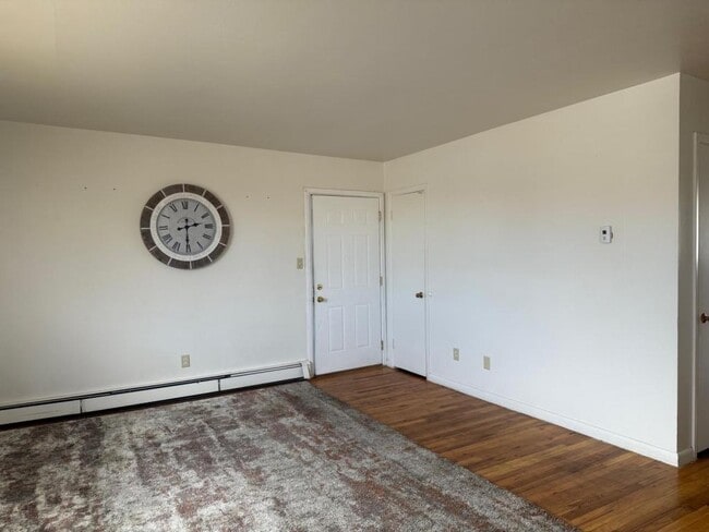 Building Photo - 1767 Oxford Dr