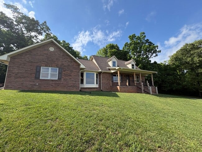 Building Photo - 2737 Hickory Ridge Rd