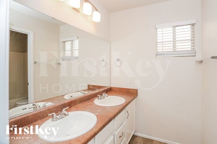 Building Photo - 7909 Hornbeam Ct