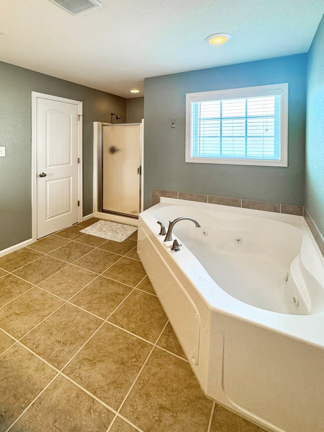 Building Photo - 4756 Beach Bay Ct