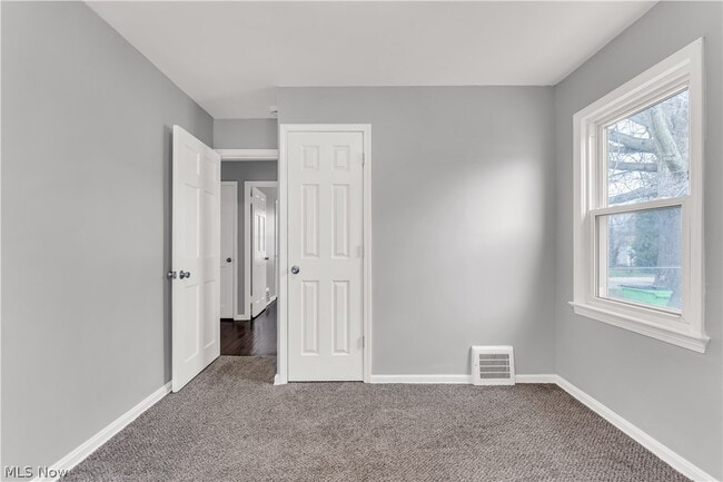 Building Photo - 20751 Goller Ave