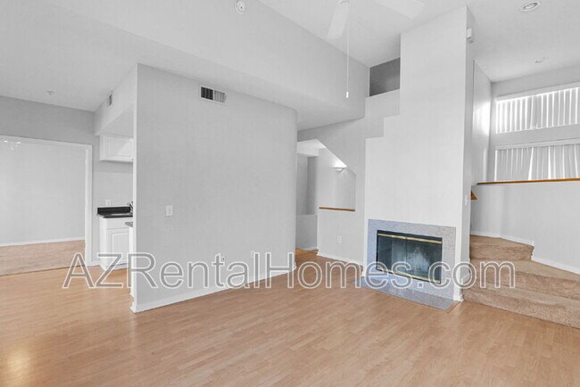 Building Photo - 3633 N 3rd Ave