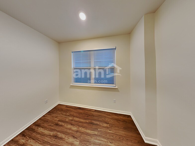 Building Photo - 188 Pebble Creek Run