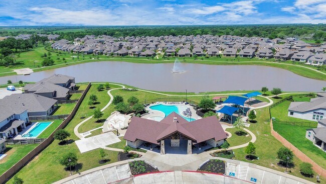 Building Photo - 32655 Timber Point Dr