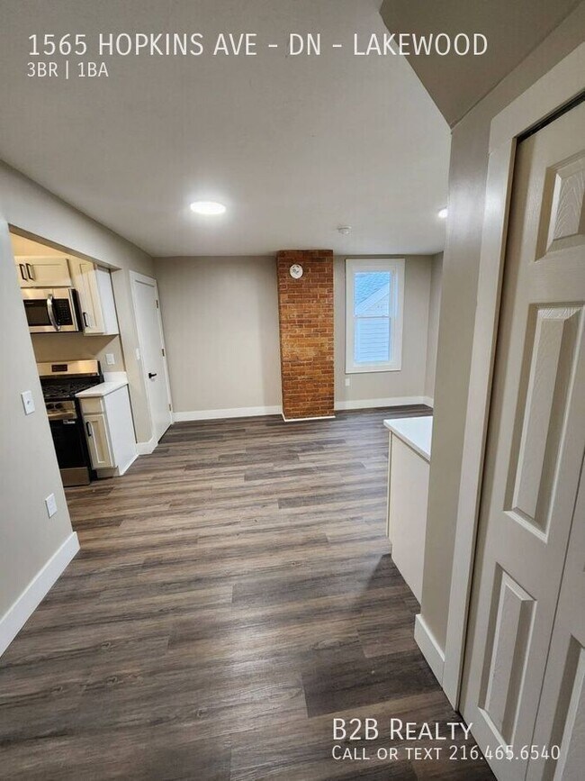 Building Photo - 1565 Hopkins Ave