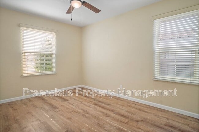 Building Photo - 5183 Marlborough Dr