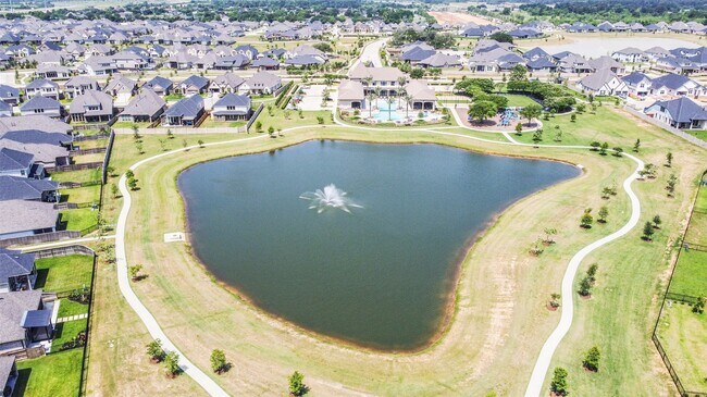 Building Photo - 19111 Friesian Stallion Ln