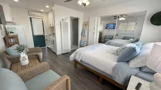 Building Photo - For Lease Furnished - Cliffside Beach Cottage with Panoramic Ocean Views – Ocean Beach