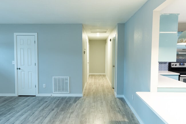 Building Photo - 101 NW K St