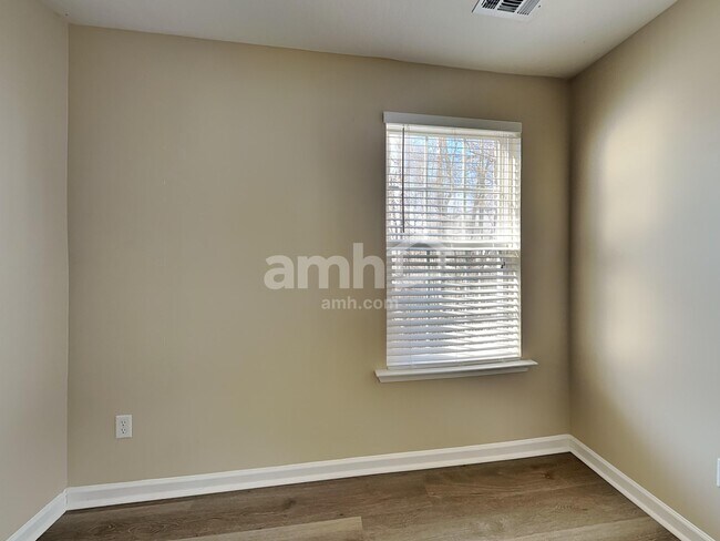 Building Photo - 129 Midwood Rd