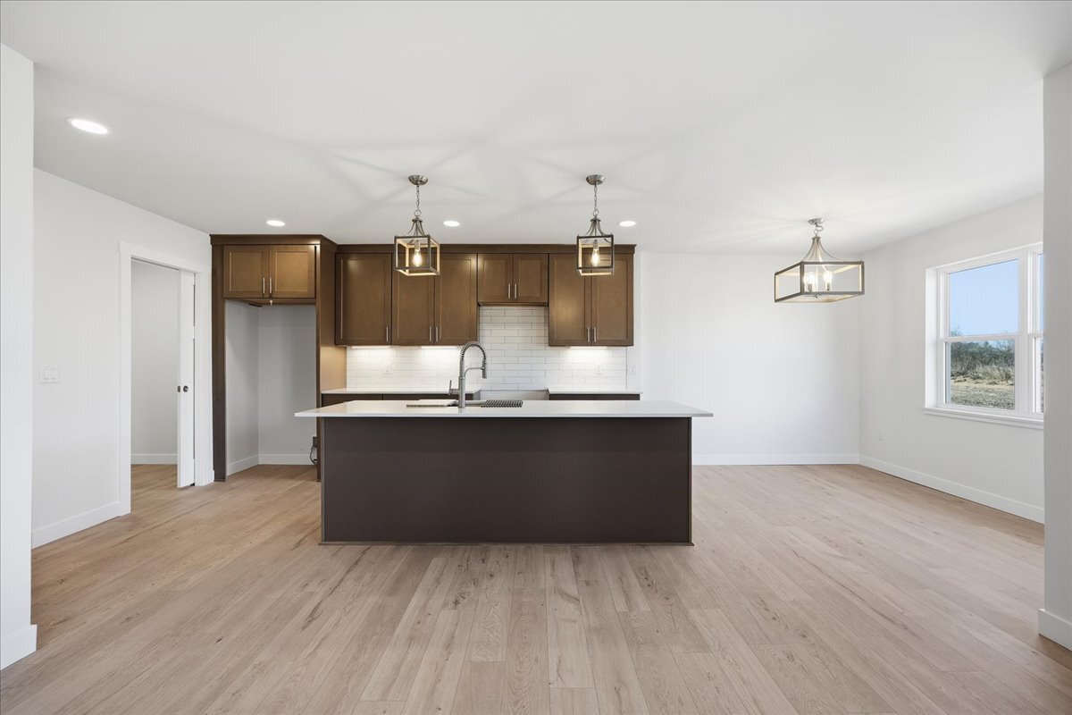 Building Photo - 990 Bell Cir