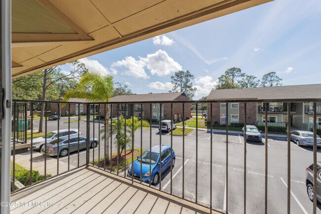 Building Photo - 3737 Loretto Rd