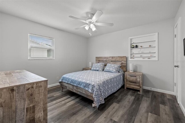 Building Photo - 2832 47th Ave S