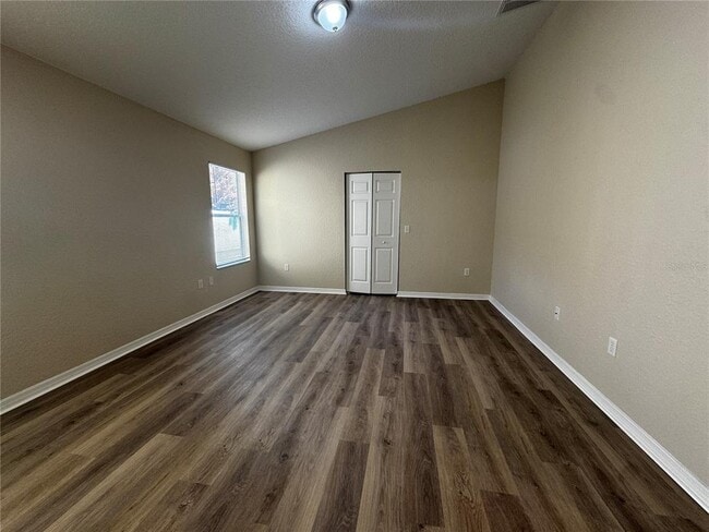 Building Photo - 12388 NE 48th Loop