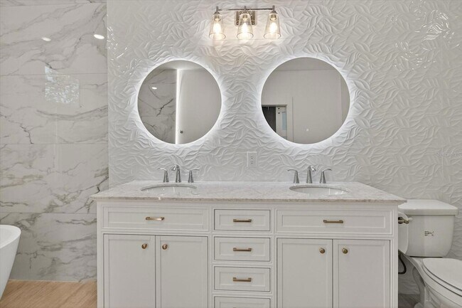 Building Photo - 207 Athens St