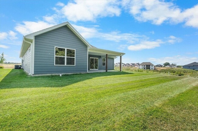 Building Photo - 2713 Misty Flower Dr