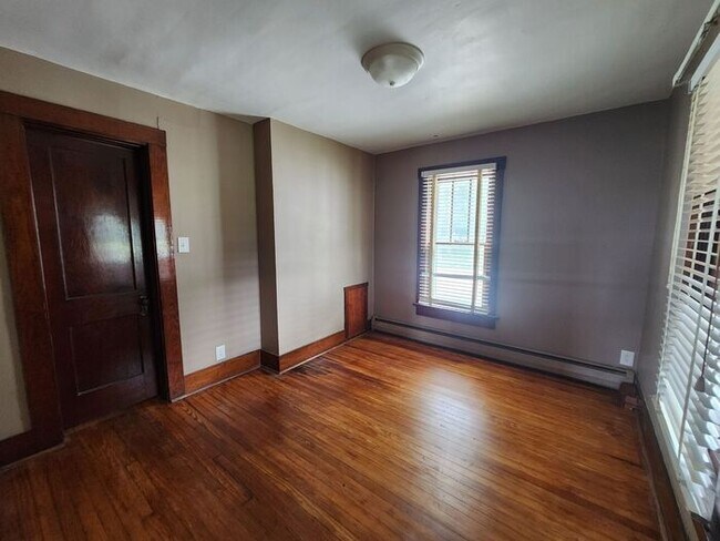 Building Photo - NOW $100 OFF! - Charming Single-Family Home
