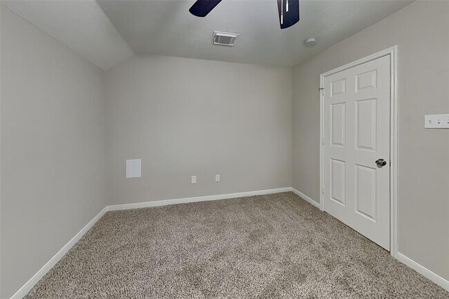 Building Photo - 20403 Timber Trail Way