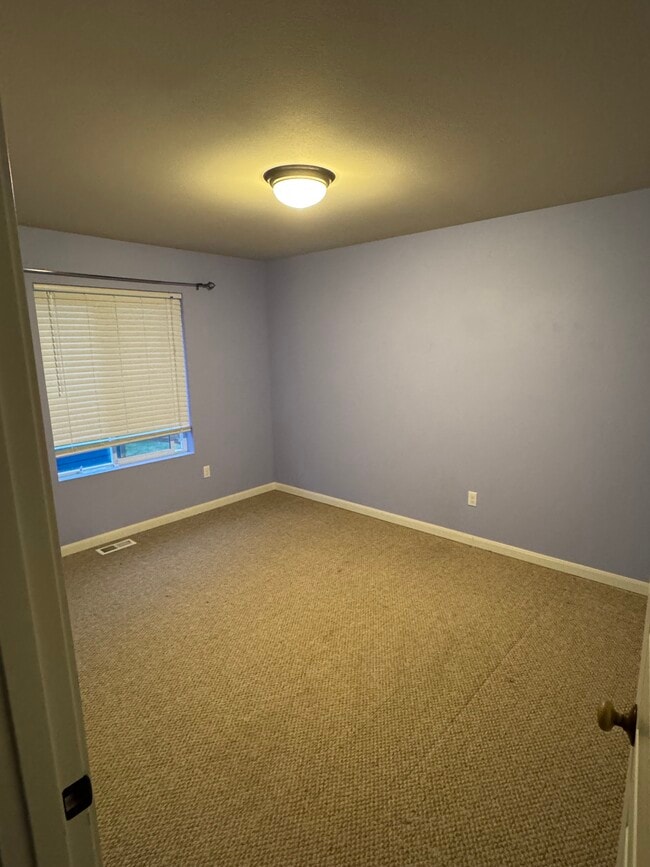 Building Photo - 4164 SW Colbert Way