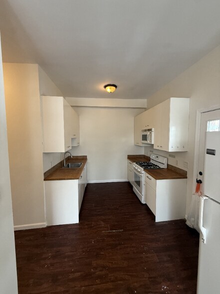 Building Photo - 80 Water St