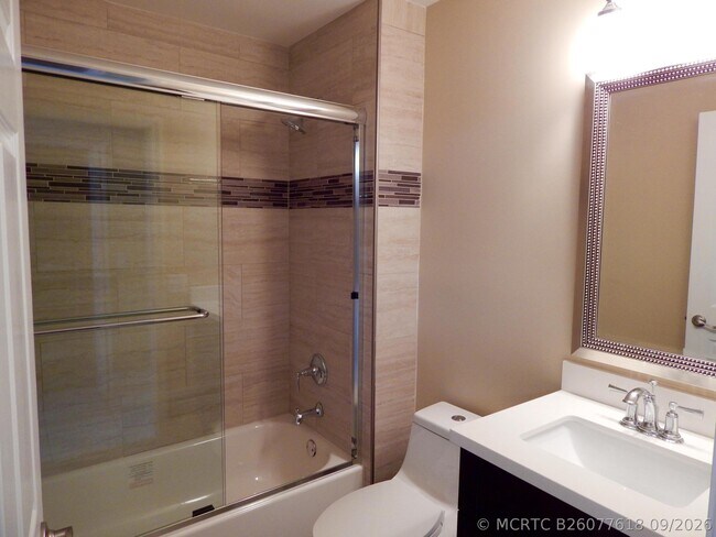 Building Photo - 10430 Buena Ventura Dr