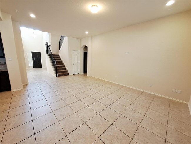 Building Photo - 525 Loma Cedro Bend