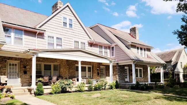 Primary Photo - 2166 Arlington Ave