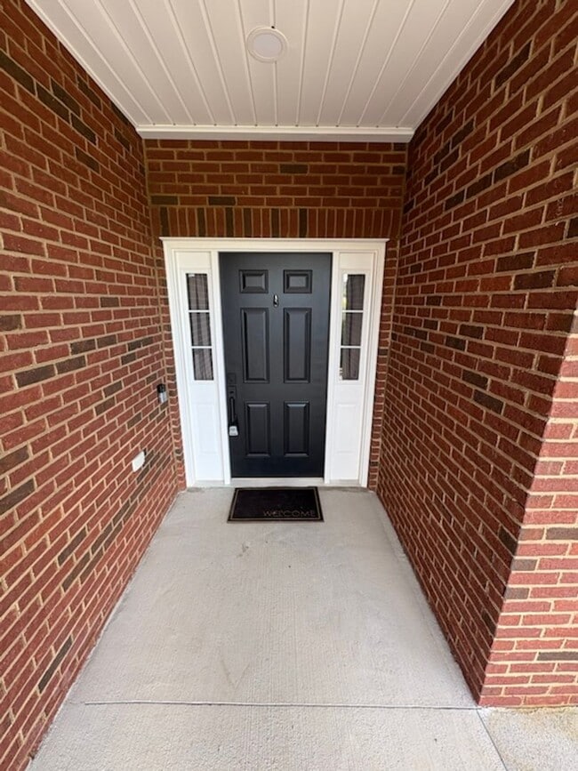 Building Photo - 1038 Patriot Landing Dr