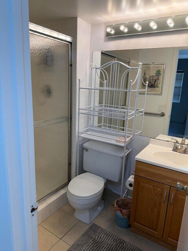 Building Photo - 3150 W Rolling Hills Cir