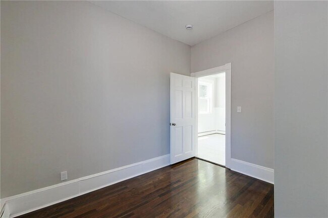 Building Photo - 41 Almy St