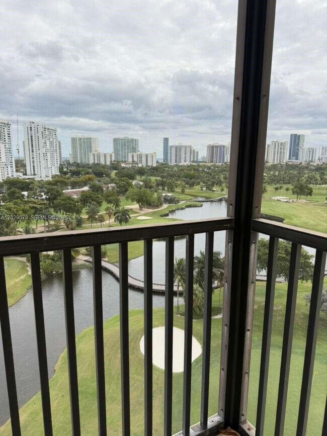 Building Photo - 20379 W Country Club Dr