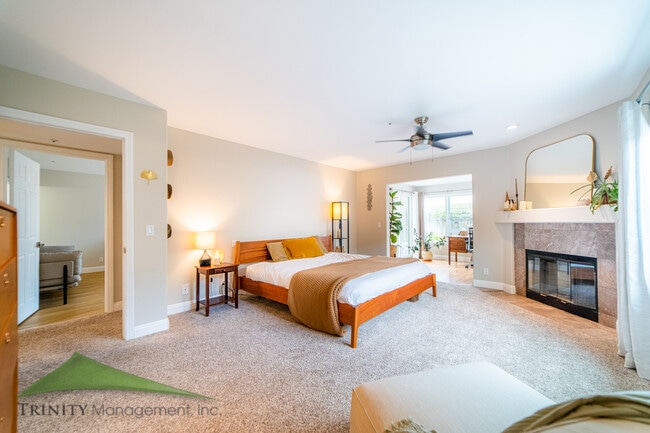 Building Photo - 567 Forrest Bluff