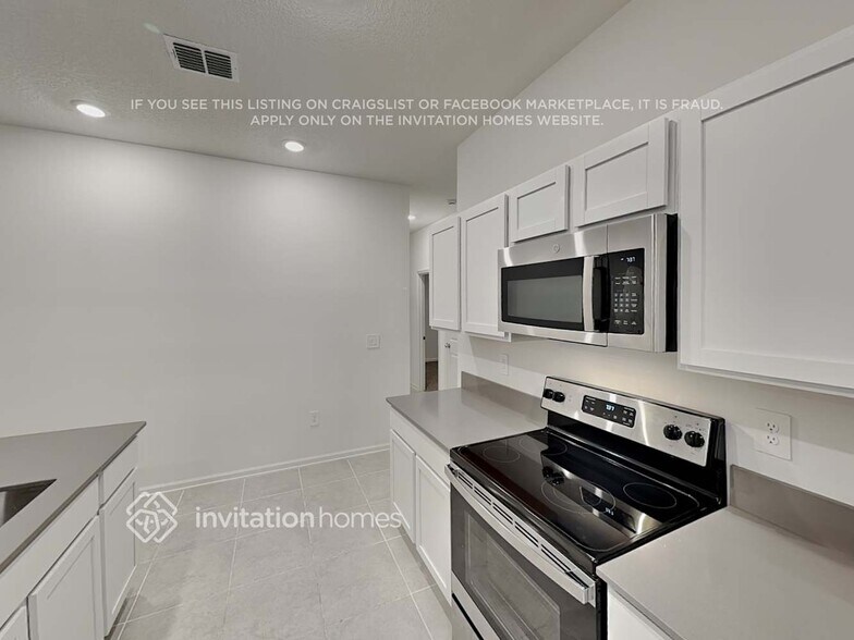 Building Photo - 4073 Tug Hl Ln