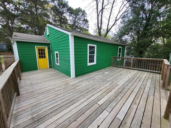 Building Photo - 278 Moreland Way