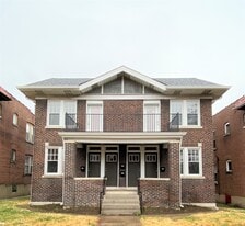 Building Photo - 4927 Lindenwood Ave