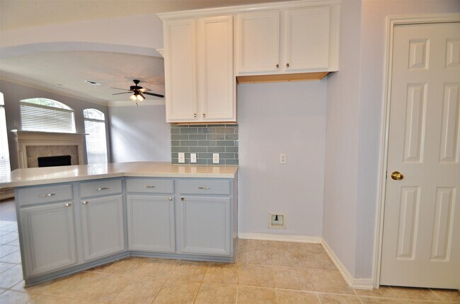 Building Photo - 6747 Cleft Stone Dr