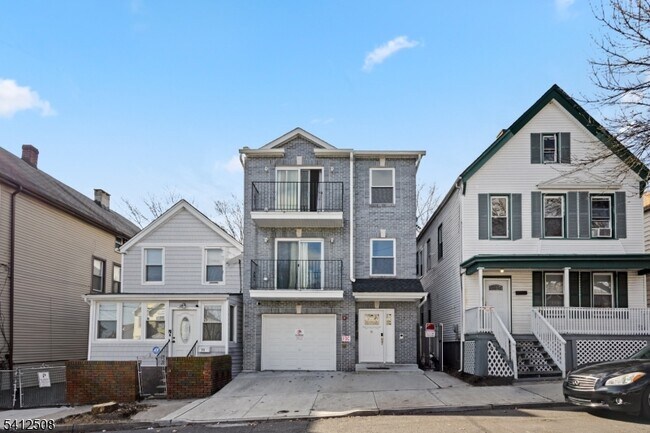 Building Photo - 73 Winans Ave