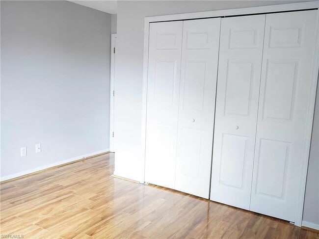 Building Photo - Brentwood