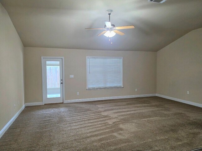 Building Photo - 14645 Birkdale Dr