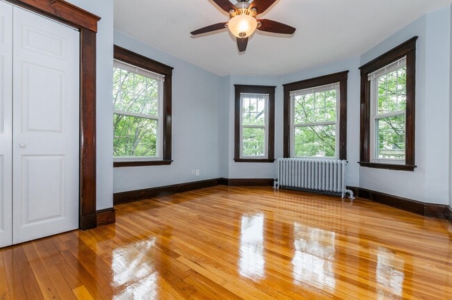 Building Photo - 28 Brookside Ave