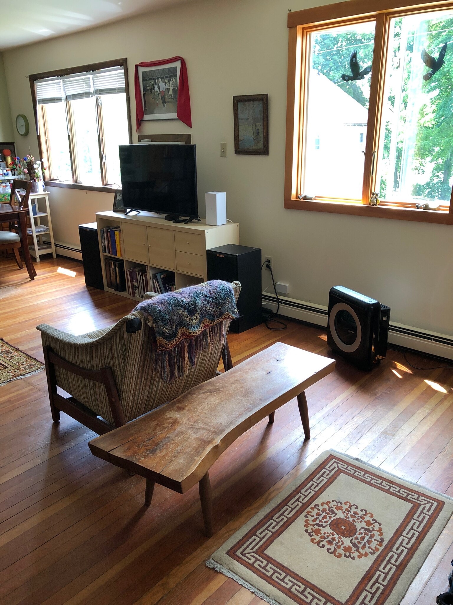 Front entry to living room - 295 E Main St