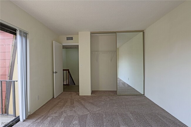 Building Photo - 1526 Park Meadows Dr