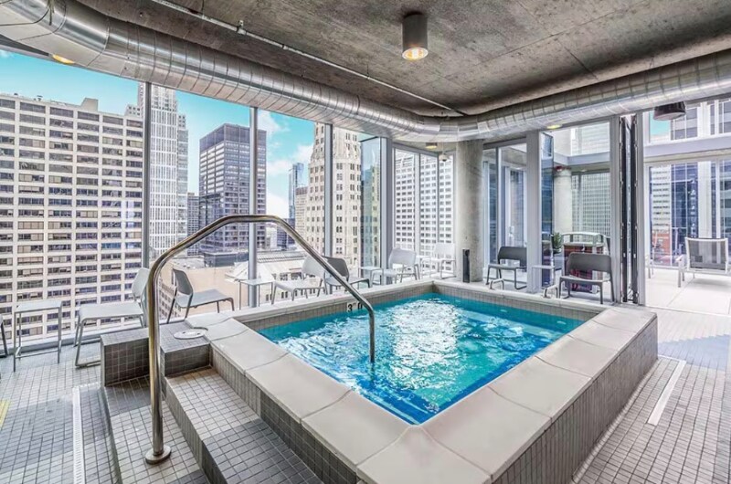 Building Photo - 200 W Washington St