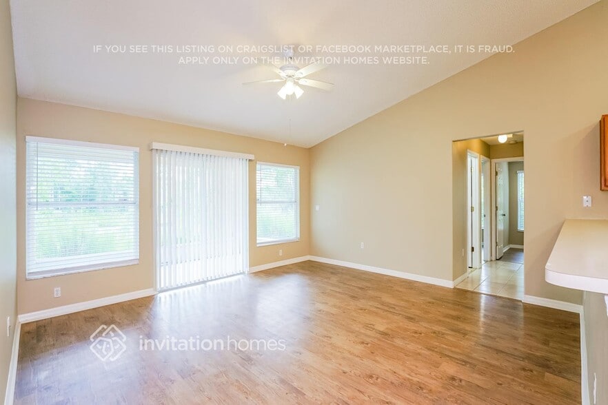 Building Photo - 2759 Kingsdale Dr