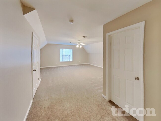 Building Photo - 2013 Fiona Way