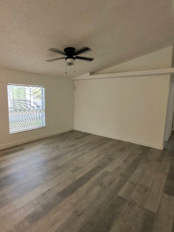 Building Photo - 7214 Edgewater Shores Ct