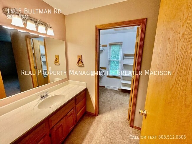 Building Photo - 1405 Bultman Rd