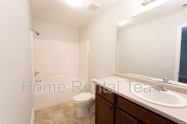 Building Photo - 573 Gov Treutlen Cir