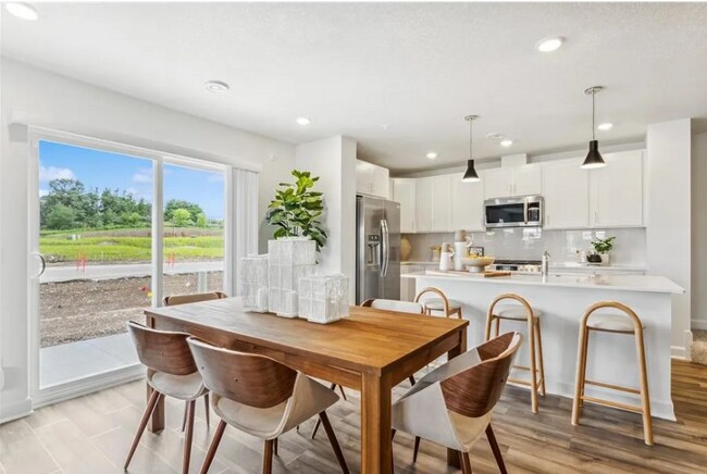 Building Photo - 5291 Long Pointe Pass