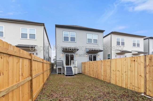 Building Photo - 2914 Mandeville St